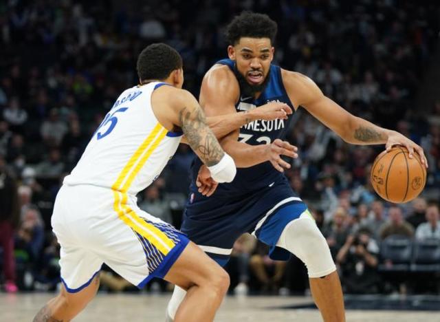 荆楚朱雀队鏖战蓬莱战狼队,篮球杯赛小胜,替补奇兵立功。目标直指冠军 荆楚朱雀队鏖战蓬莱战狼队,篮球杯赛小胜,替补奇兵立功。目标直指冠军