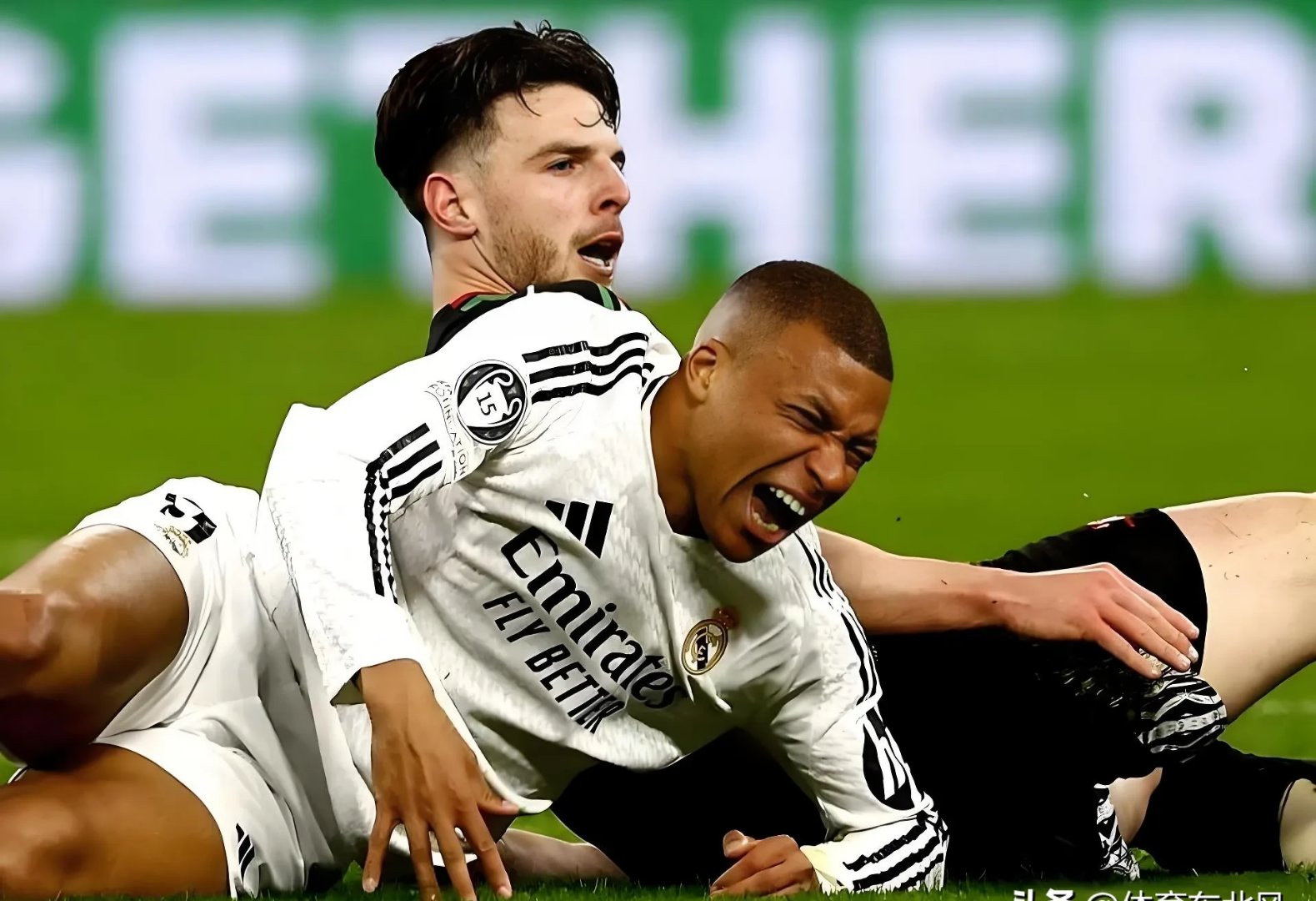 加拿大队不断突破！，姆巴佩连续十场比赛得分超过比赛规则变更比赛高潮迭起的简单介绍