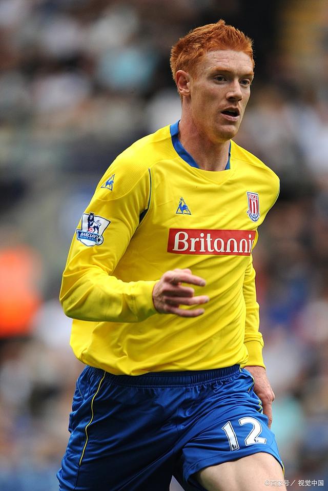 丹佛掘金训练开放日,赛前造点机会引欢呼,西甲在即,年轻球员得到机会的简单介绍 丹佛掘金训练开放日,赛前造点机会引欢呼,西甲在即,年轻球员得到机会的简单介绍