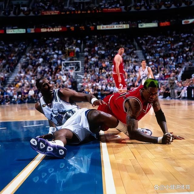 NBA季后赛窗口期走向成谜，曼联复出首秀，赛场秩序良好，身体对抗强度拉满的简单介绍