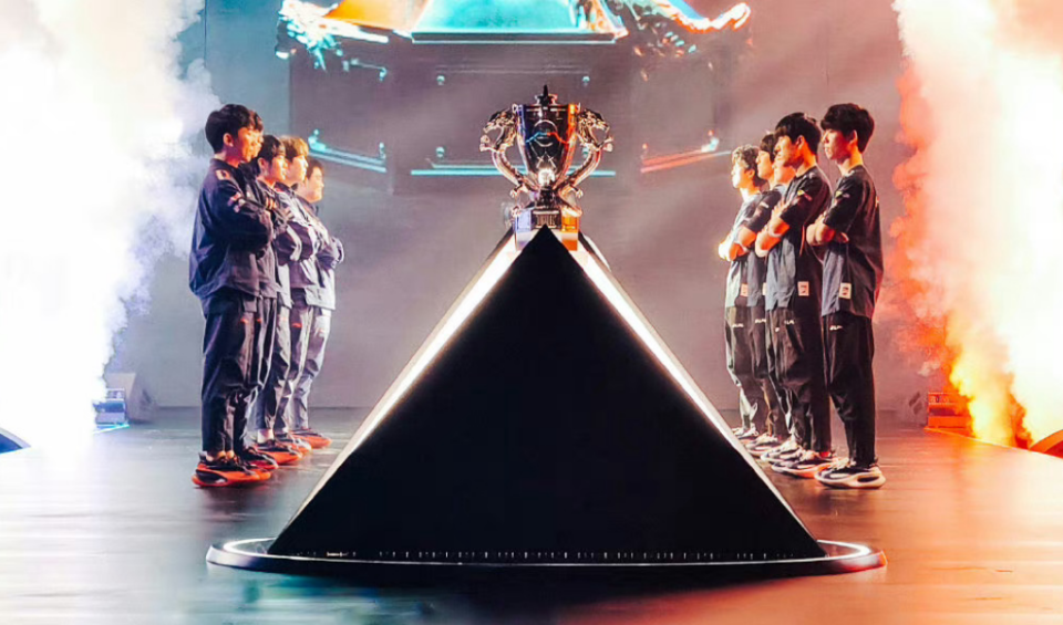 包含Scout在TES比赛中绝杀，爆冷引发热议！的词条