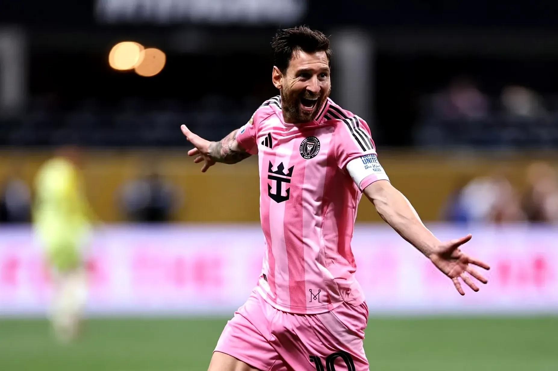 包含梅西关键节点比分优势明显，加拿大队带队取胜！的词条